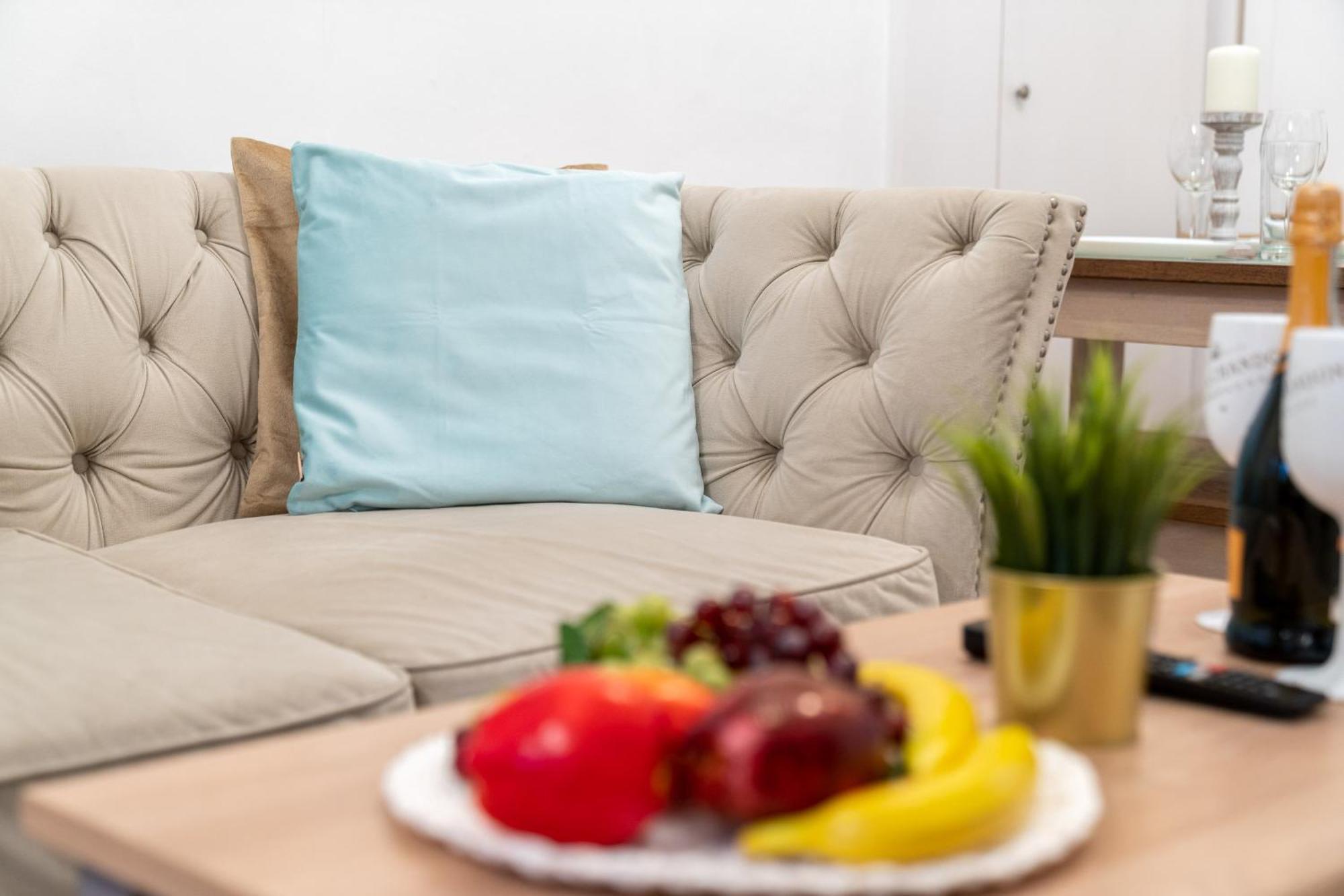 Luxury 3 Bedroom House - Harborne - Parking - Garden - Wifi & Netflix 122G Birmingham Bagian luar foto